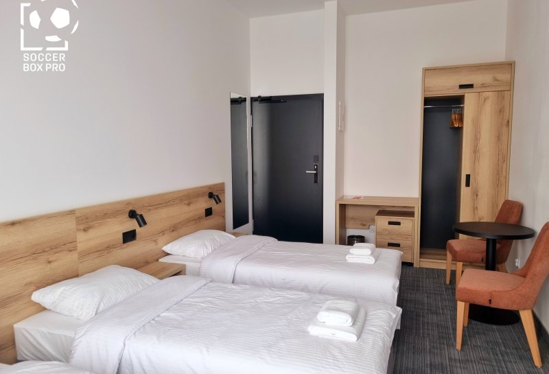 3.3 pokój trzyosobowy - Continental Trade